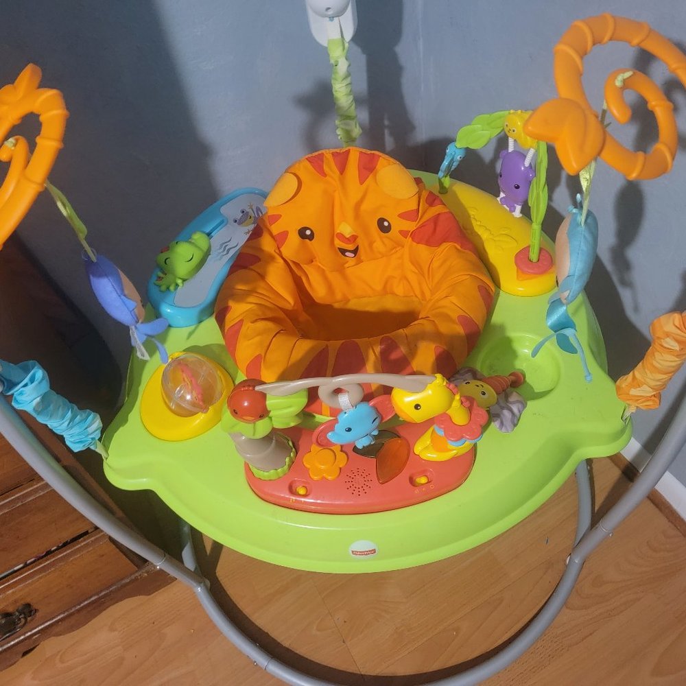 Gender neutral bouncer
